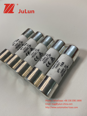 Sekering Tembaga PV Surya Keramik 10A 10kA DC Hanya Dalam Ruangan 1500VDC 14x51mm