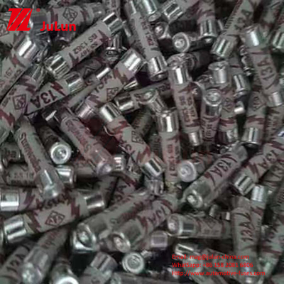 UK POWER PLUG Fuse Otomotif Keramik dengan Bahan Tembaga Keramik Dan Ukuran 6 * 25mm