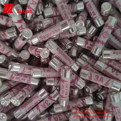UK POWER PLUG Fuse Otomotif Keramik dengan Bahan Tembaga Keramik Dan Ukuran 6 * 25mm