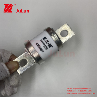 690V Keramik Tembaga Mobil Fuse M6 M8 Instalasi Untuk Perlindungan Arus Listrik