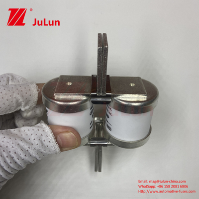 BUSSMANN 630MMT 690V Keramik Tembaga Fuse Otomotif M6/M8 Instalasi 630A Fuse Keamanan Listrik