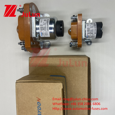 Kontaktor DC SZJ100A Baterai Electric Four-Wheeler Tahan Suhu Tinggi