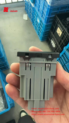 Sinyal bahaya berhenti BC45-13A350-BA Switch Mobil Double Flash Switch Emergency Failure Light Switch