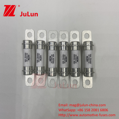 Aplikasi Mobil Fuse Kendaraan Listrik Mobil Hibrida 15A 500VDC Superior DC Fuse Kapasitas Pemutus