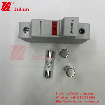 1500VDC Solar PV Fuse Holder dengan Fuse untuk Aplikasi Solar Photovoltaic Inverter