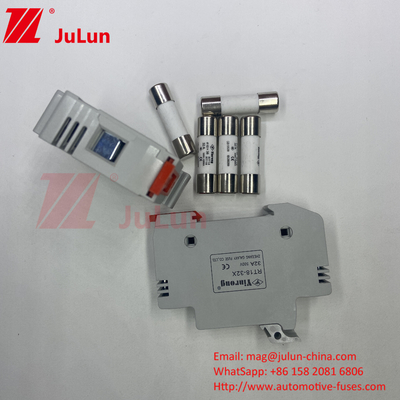 Silver Solar Pv Fuse / Din Rail Solar Fuse Holder Range Untuk Kotak Bus Photovoltaic