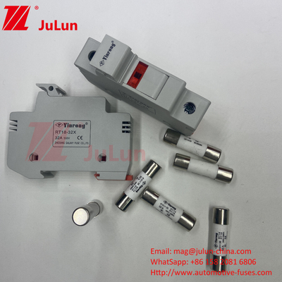 Pemegang Dengan Sekering Keramik Untuk Perlindungan Modul PV 15A Sekering PV Surya 1000V 10*38mm Din Rail Sekering Surya An