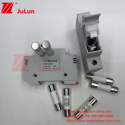 Silinder Din Rail Solar Fuse Holder / Solar Pv Fuse Holder Dengan Kapasitas Pemutus 30kA