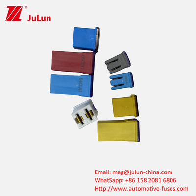 Littel Automobile Square Fuse 32V 58V Cigarette lighter 495 Fuse Box 20A30A40A50A60ADatang