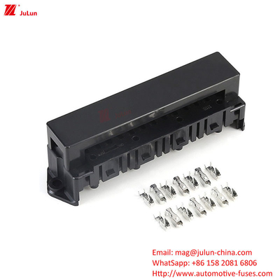 Eu UL Standar Mooring 32V Automotive Spare Parts Plastik / Nylon Fuse Holder
