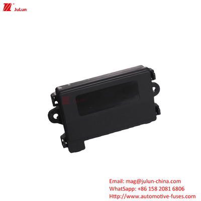 Eu UL 32V Ukuran Luar Fuse Holder Sepeda Motor Manual Reset Pemutus Sirkuit 30A-500A