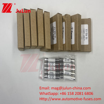 2A AC220V / AC380V / AC500V / AC690V / AC800V Sistem fotovoltaik Fuse Termal Untuk Perlindungan String Surya
