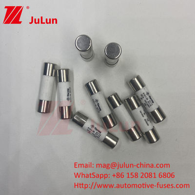 PV 6A 10*38mm AC500/690V Kapasitas Patah TUV Panel Mount Pv String Fuses Sertifikasi CE