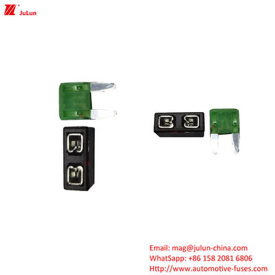 Memasuki Bagian Otomatis Tembaga 50 Amp Pengecualian sirkuit reset manual