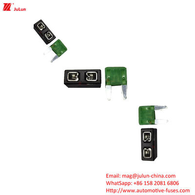 Bolt / Bolt Fuse 32V 30A-500A Pemegang Fuse Otomotif Kontak Tembaga