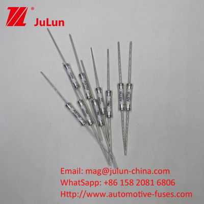 HV660 20A 500VDC ASTM 30KA Fuse Keramik Berfungsi 10A-30A 500VDC Pemasangan Lubang PCB Fuse Otomotif