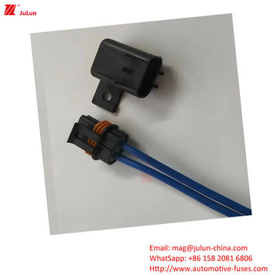Pemegang sekering listrik otomotif Plastik / Nylon Housing 32V