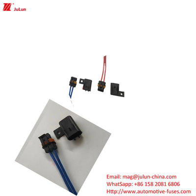 Bolt Peralatan Manual Reset Air Switch Otomotif pemegang sekering listrik Plastik / Nylon Housing 32V