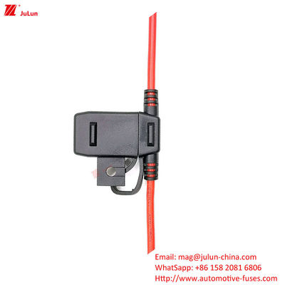 Auto Parts Fuse Holder Untuk Fuse Tipe 32V Rated Voltage Circuit Breaker Long Time Contact Tembaga PVC Flame Retardant