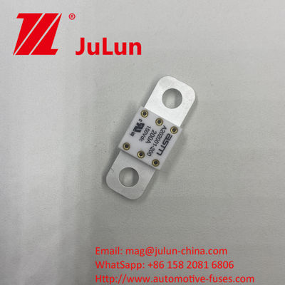A202001-500A 125VDC ASTM Instalasi Tanpa Upaya Keramik Fuse Mobil Tegangan 150VDC Untuk Instalasi M8
