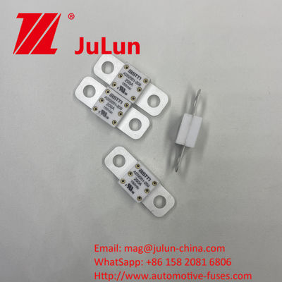 Fuse Keramik Mobil A202001-250A dengan Jarak Lubang 39mm dan Torsi Tekanan Rekomendasi 11-13N·m Untuk Pemasangan M8