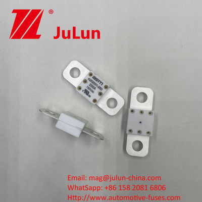 A202001-100A 150VDC Fuse Keramik Otomotif untuk Sistem Traksi EV Rekomendasi Torsi ketat 11-13N·m Untuk pemasangan M8