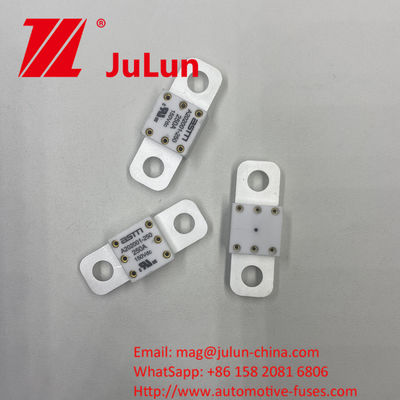 High Current Rating Ceramic A202001-250A 150VDC Fuse Mobil Ukuran Kecil Dengan Bahan Keramik Untuk Perlindungan Sirkuit Singkat
