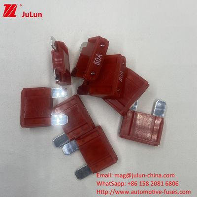 32VDC 40A Automotive Blade Fuses Penting Untuk Sistem Elektronik Otomotif