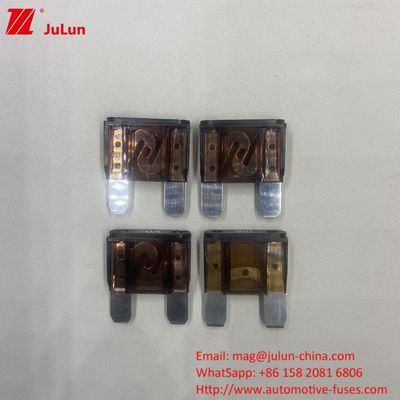 50A 32VDC Tegangan Rating Blade Mobil Fuse Otomotif