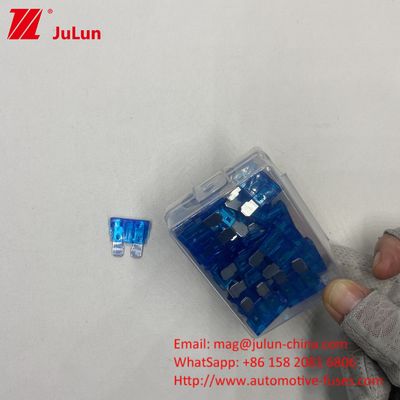 25A 32V Blade Mobil FusesTruk Offroad MTOF MAXI MICTO 0287 Dengan Mempertahankan Stabilitas Dan Kualitas