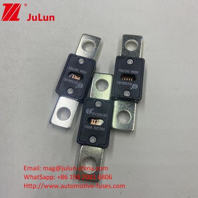 Pemasangan sekrup EV320-5X 200A 70VDC Fuse kendaraan 68*19*10mm