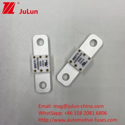 Fuse ASTM Otomotif 150A 125VDC 20KA Pada Baterai Mobil