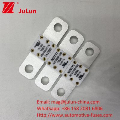 ASTM 400A 125VDC Keramik Metal Baterai Mobil Fuse Untuk Industri Otomotif 68 * 17.7 * 12mm