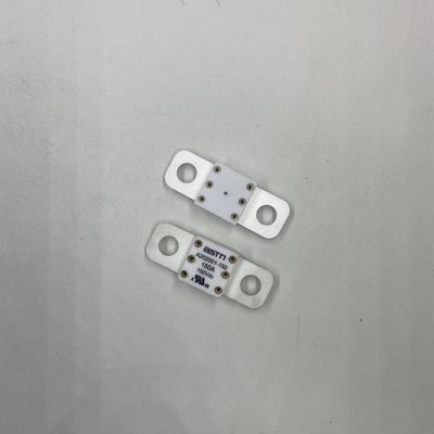 Keramik 400A 125VDC Fuse Otomotif untuk 16KA Kapasitas pemecahan