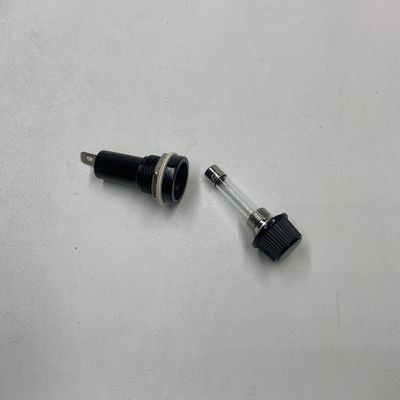 6 * 30mm Panel dipasang Fuse Holder Knob Jenis Waterproof Desain Untuk Mesin