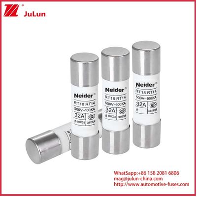 Kemampuan Penggantian 1000VDC 10A 15A 20A 25A 30A Solar GPV DC Fuse Untuk Perlindungan Listrik