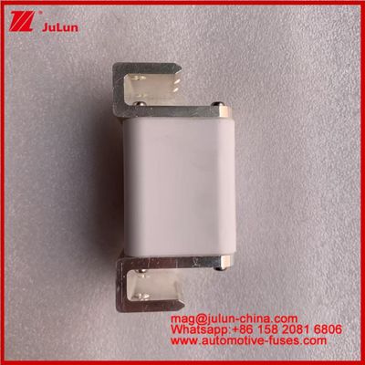 RSZ307-01 EVLH 500A 750VDC FUSE 50KA Keramik persegi Pengisi daya Otomotif Perangkat Kendaraan Listrik Dan Peralatan Ukuran Kecil Low Melting I2t Nilai Tinggi Breaking Kapasitas Energi