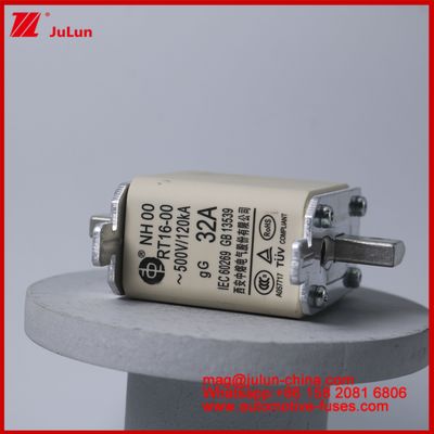 32A 500V NH00 RT16-00 120KA Keramik Mobil Fuse Mobil Blade Mount Untuk EV / HEV Vehicle Situasi