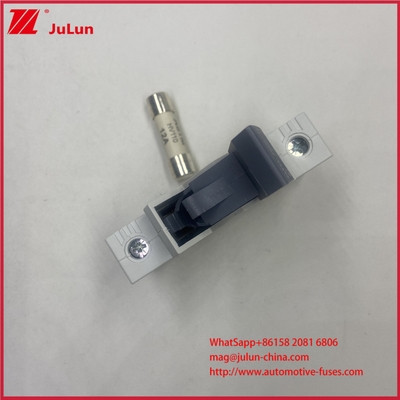 Rumah Sekering PV Surya 10*38mm 32A 1000VDC