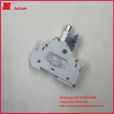 63A 22*58mm Solar PV Fuse dengan tegangan operasi nominal DC1000V dan tegangan tahan impuls nominal 6 KV