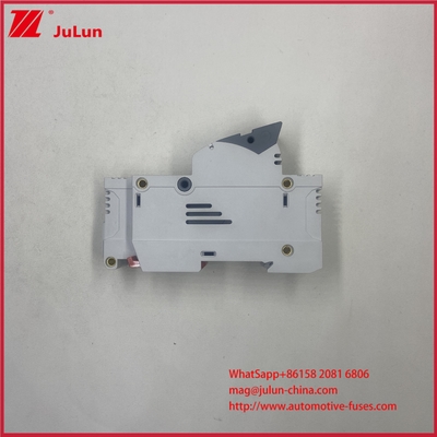 63A 22*58mm Solar PV Fuse dengan tegangan operasi nominal DC1000V dan tegangan tahan impuls nominal 6 KV