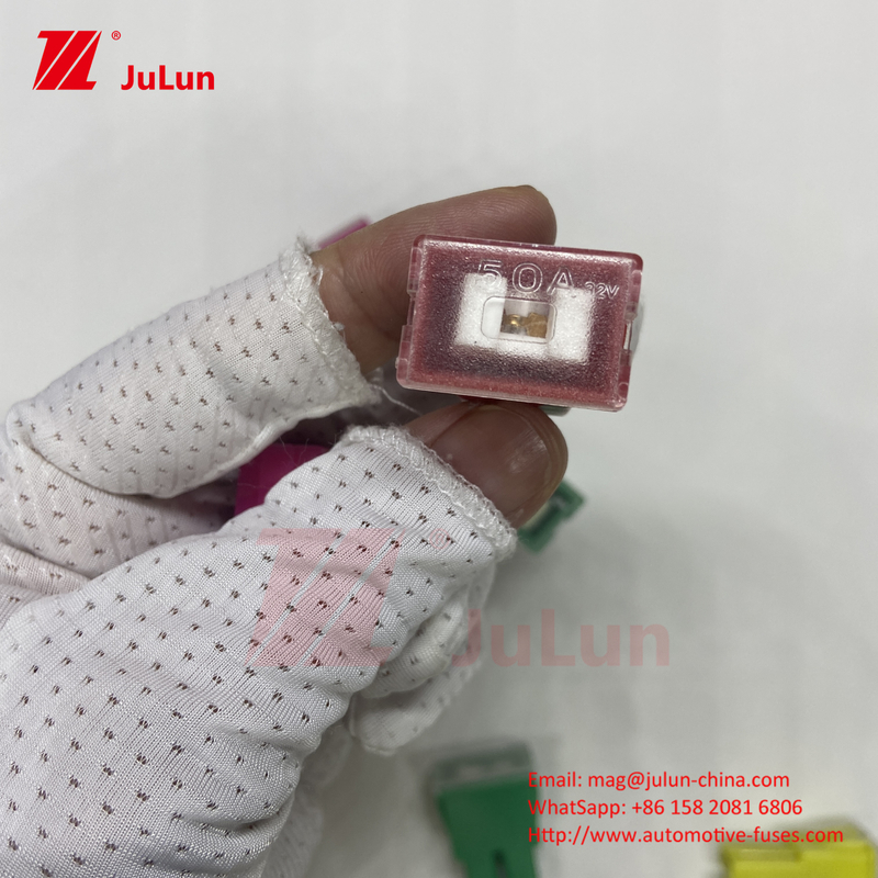 JCASE AutomaticStable Automotive Circuit Breakers Dengan Perlindungan Overload Dan Rating Tegangan 32V