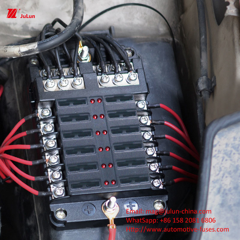 ANS/MIDI suku cadang mobil kecil dan menengah Seri E9 pemutus sirkuit otomatis overload protector dapat mengembalikan mobil Th