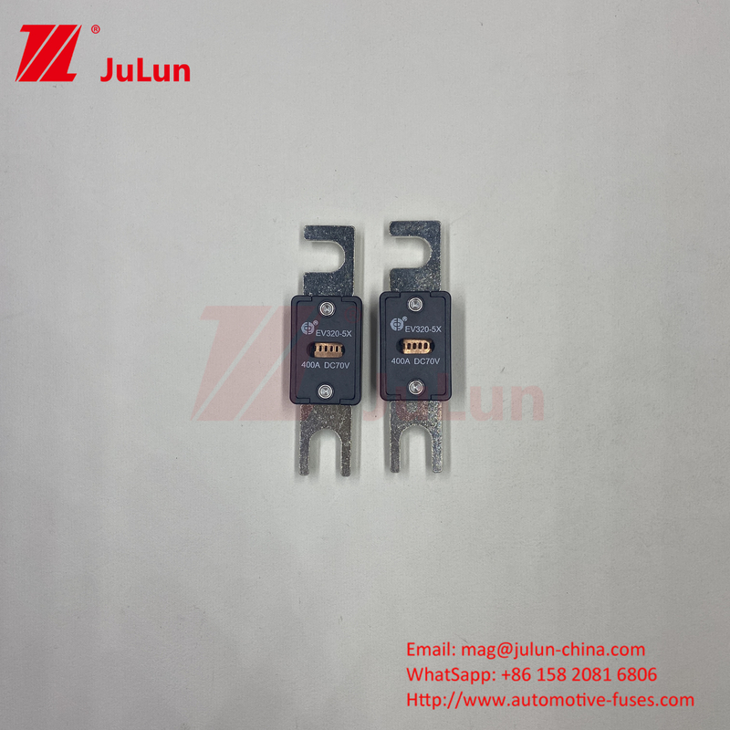 DC70V 100A EV320-5C Pengisian Cepat Kendaraan Listrik Dengan M6 Bolts Jangkauan Kontrol Suhu -40.C.