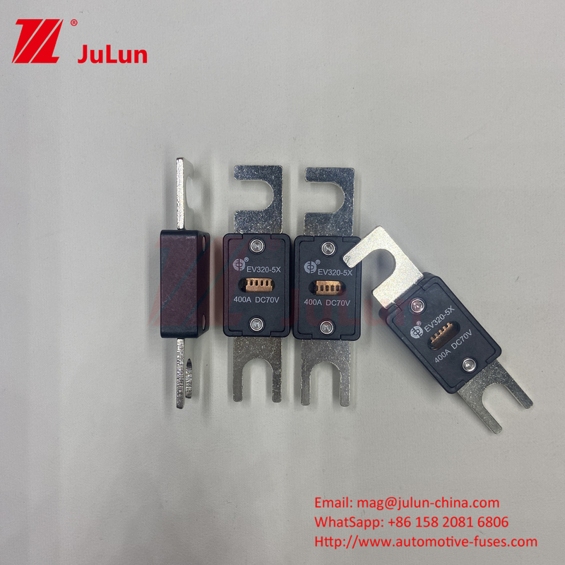 EV320-5X-150A-N M6 Adaptor Pengisi Daya EV AC Hitam Kompatibel Untuk Lingkup Aplikasi Mobil