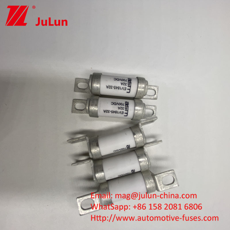 5A 700VDC EV1845 DC 700VDC 5A-150A Tegangan Medium Bolt Fuse untuk Pengisian Mobil Listrik