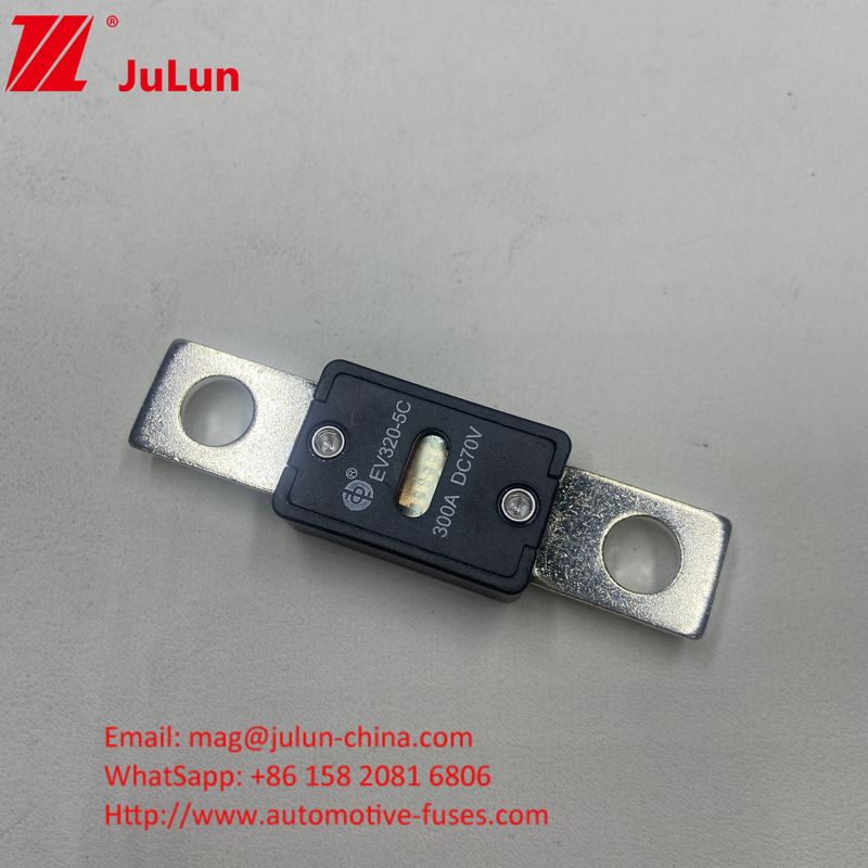 EV320-5C 150A 70VDC SINOFUSE Fuse Otomotif Rekomendasi Torsi ketat 11-13N·m Untuk pemasangan M8 dengan karakteristik listrik yang tahan lama
