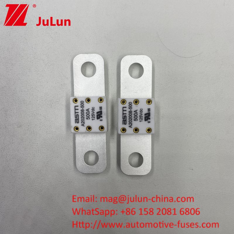 Kapasitas Pemecahan Tinggi 350A 125Vdc EV Fuse Ukuran Kecil Perlindungan Sirkuit Singkat Rating High Current