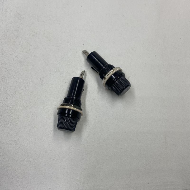 10A 250VDC Glass Fuse Holder Dengan 6x30mm Tube Fuse Untuk Mesin Dan Peralatan Kamar Listrik Mekanis Dan Listrik