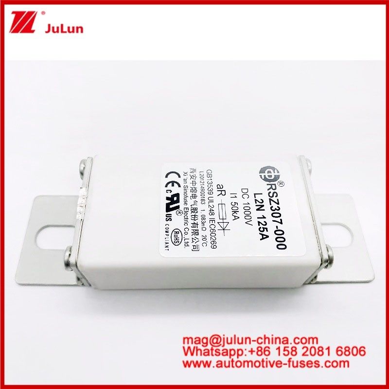 125A DC1000V 50KA AR Caremic Tubular RSZ307-000 L2N Fuse Untuk Perlindungan EV/HEV Dalam Desain Bolt Stud-mount Automobile